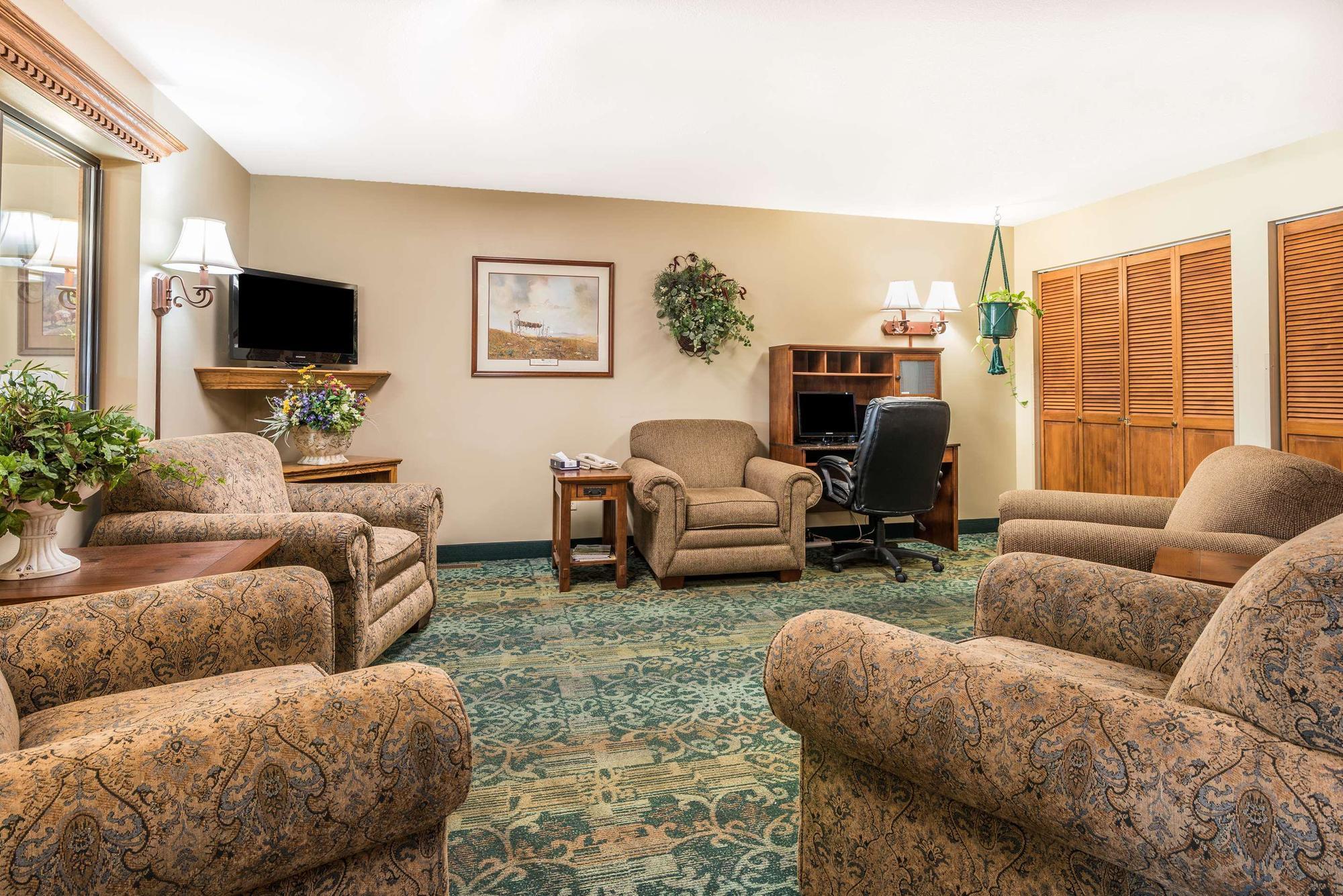 Homestead Inn And Suites Hardin Kültér fotó